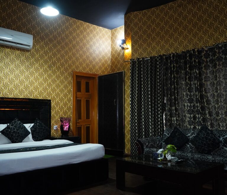 Room 501 (3)