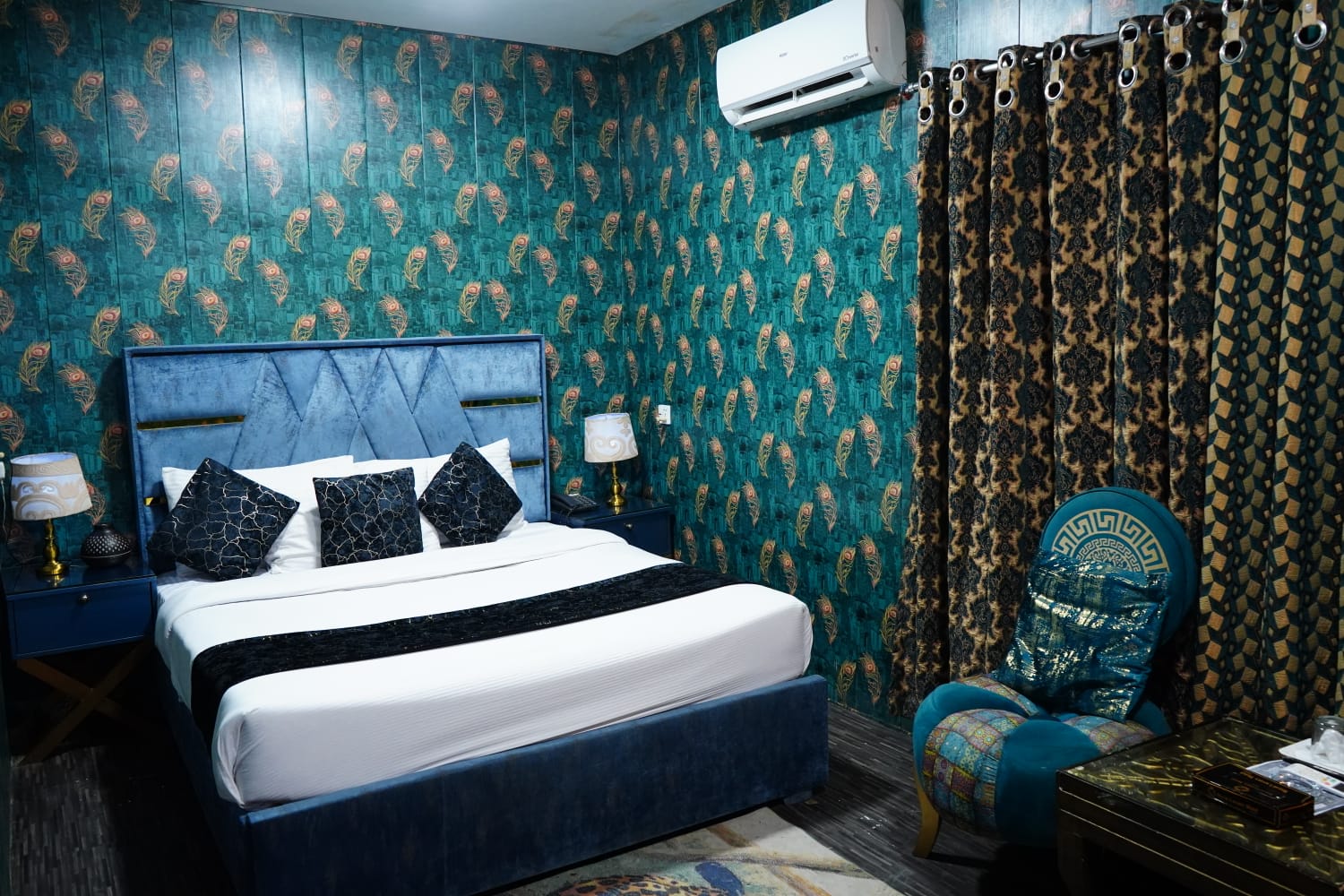 Room 503 (3)