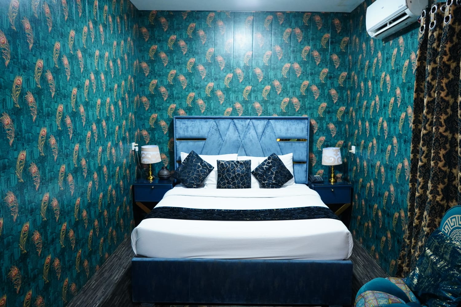 Room 503 (4)