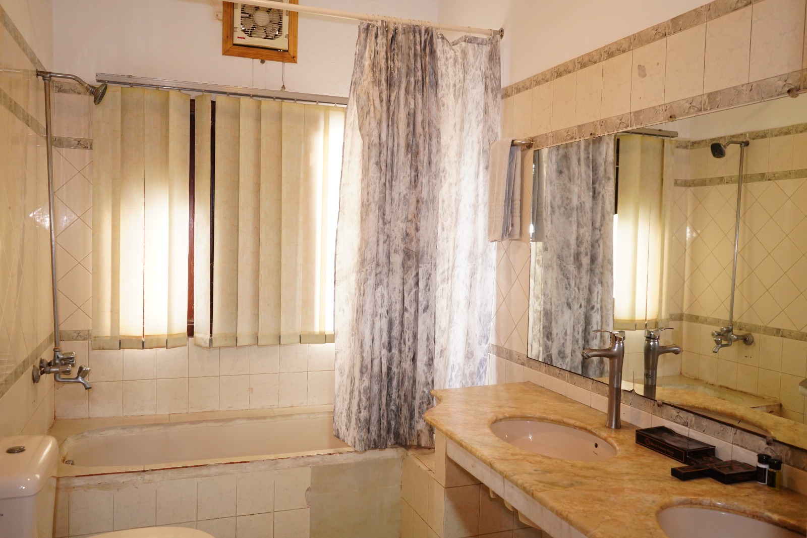 Room 505 (4)